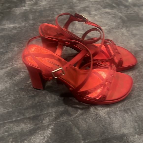 UnListed size 7 Dark Red Woman’s Platform Dress Sandals - Picture 2 of 7